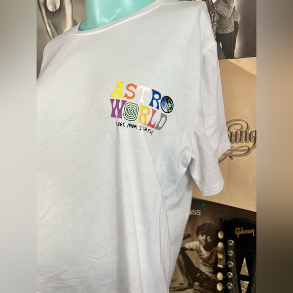 🔥NWOT TRAVIS SCOTT ASTRO WORLD CONCERT TOUR T-SHIRT MEDIUM - Picture 4 of 7